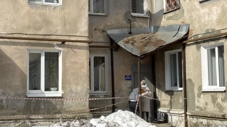 В Кольчугино ледяная глыба рухнула на 8-летнюю девочку