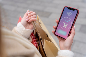 Россияне не готовы полностью перейти на онлайн-покупки