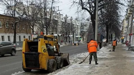 Владимирцев попросили убрать машины с пяти улиц
