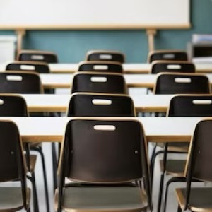 «Тревожные» кнопки и металлодетекторы. Как школы во Владимире защищены от терактов