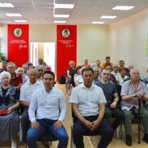 Дети войны попросили владимирских депутатов о ежемесячной выплате в 500 рублей