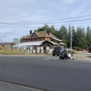 Байкер попал в больницу после столкновения с Nissan во Владимире