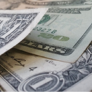 Во Владимире москвичей будут судить за сбыт фальшивых 23 тыс. долларов и 2,5 тыс. евро 