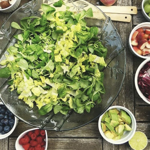 Диетолог назвала лучшие варианты ночного перекуса