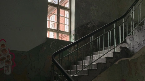 Во Владимирской области прокуроры потребовали расселить людей из 92-летнего дома