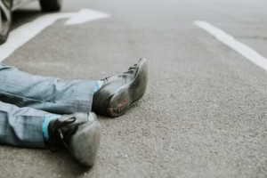 Во Владимире утром иномарка сбила пешехода