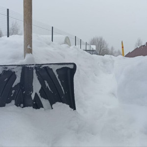 От ручной лопаты до ковша на машине. Как Владимирская область пережила аномальный снегопад