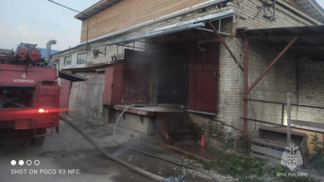 В Коврове загорелось производство дверей