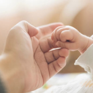 Подарочный набор или 10 тыс. рублей. Владимирцам предложили подарки за рождение ребенка