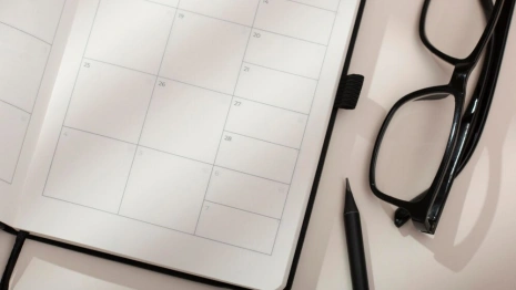 Владимирцам напомнили о короткой рабочей неделе в июне