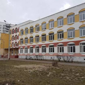 Школьница открыла стрельбу из дробовика по одноклассникам и покончила с собой