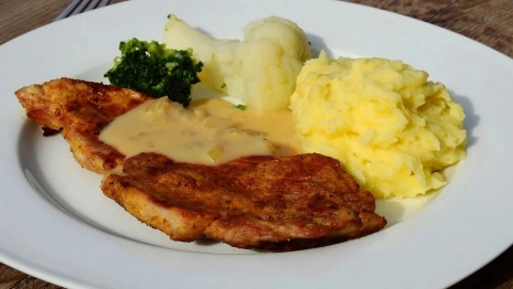 В еде для роддома и детской больницы во Владимире нашли кишечную палочку