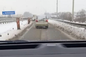 Во Владимирской области перекрыли полосу на мосту трассы М-7