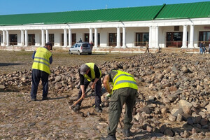 В Суздале к 1000-летию отмоют выкопанные с Торговой площади булыжники