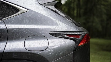 Во Владимире начальник выплатил долг сотруднице после ареста 8 машин 