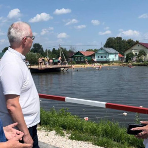 Жители Владимирской области обустроили пляж и очистили водоем