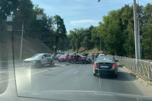 Во Владимире на Лыбедской магистрали произошла серьезная авария