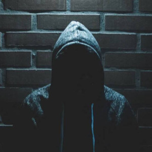 Неизвестный устроил гангстерское нападение на магазин во Владимире