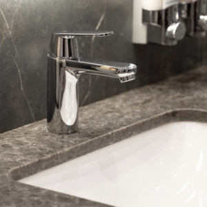 В одной из квартир во Владимире обнаружили труп 69-летнего мужчины в ванной