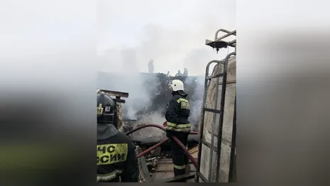 В Коврове в гаражном кооперативе на Блинова сгорели 9 гаражей