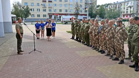 Группа из 20 добровольцев уехала в зону СВО из Владимира