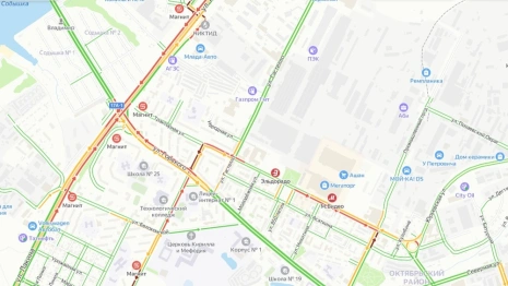 Владимир встал в предновогодних пробках