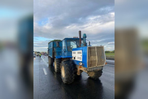 Во Владимирской области иномарка врезалась в трактор