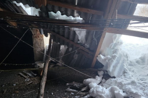 В Александровском районе рухнула крыша в 5-этажном доме