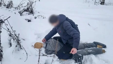 В Гороховце мужчина выбил незнакомцу 6 зубов и заставлял его давать ложные показания