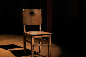 Жителя Гусь-Хрустального будут судить за убийство знакомого стулом