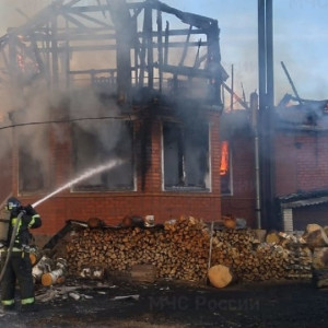 Под Судогдой пожар охватил жилой дом