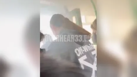 Во Владимире набитый пассажирами автобус заволокло дымом
