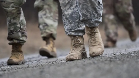 Сенатор рассказал об участии срочников в контактных боях