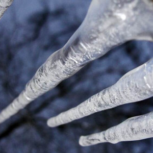 Во Владимирской области глыба снега рухнула на 4-летнего мальчика: ребенок попал в больницу