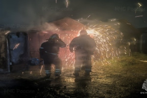 Во Владимире при пожаре в гаражном кооперативе пострадал человек