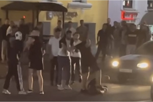 Ночью в центре Владимира избили человека