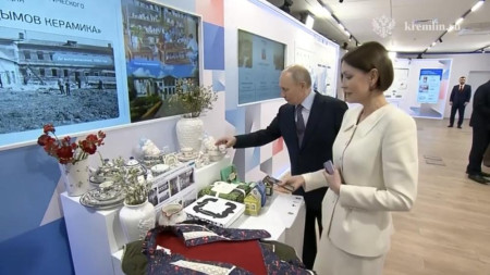 Путин высоко оценил керамику от суздальского мясника