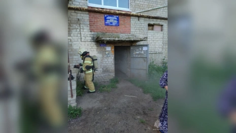 На пожаре в Камешково эвакуировали 10 человек