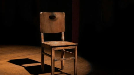 Жителя Гусь-Хрустального будут судить за убийство знакомого стулом