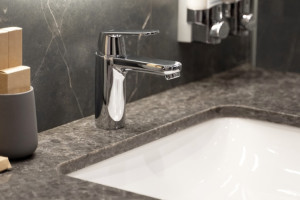 В одной из квартир во Владимире обнаружили труп 69-летнего мужчины в ванной