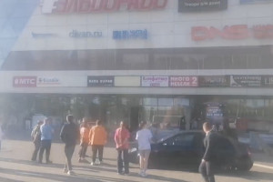 ТЦ «Меридиан» во Владимире эвакуировали из-за загоревшейся мусорки