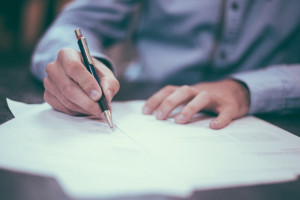 В нотариальных конторах Владимира образовались очереди из мобилизованных