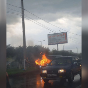 Во Владимире загорелся микроавтобус