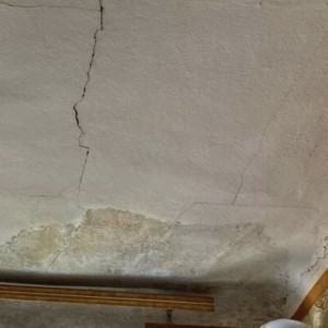 Во Владимире жильцы ветхого дома 1875 года потребовали расселения вместо ремонта