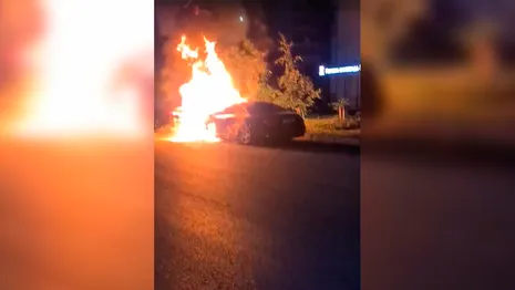 Во Владимире сгорел дорогой Mercedes