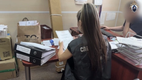 Директор паспортно-визового центра во Владимирской области попал под следствие за взятки