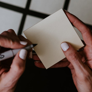 В Муроме женщина получила штраф за перевернутую букву «Z» на чужом автомобиле