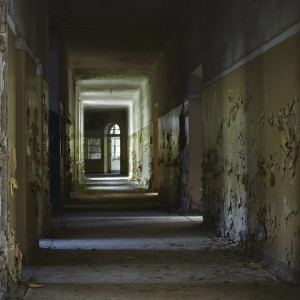 Трое жителей Владимира попали под суд за кражу противогазов из бомбоубежища