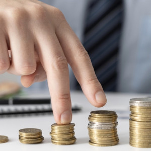 Банк России снизил ключевую ставку до 18% годовых