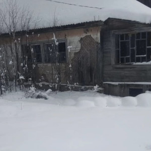 В Александрове чиновники «забили» на живущую в разваливаемся доме семью